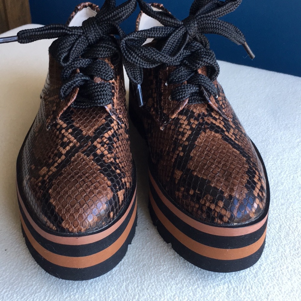 Zara Basic Collection Lace-Up Platform Snakeskin … - image 5